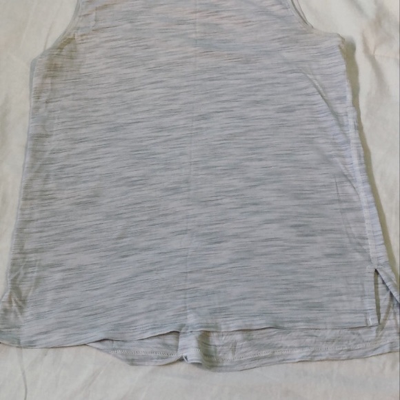 Lululemon white muscle tank top - Picture 5 of 6